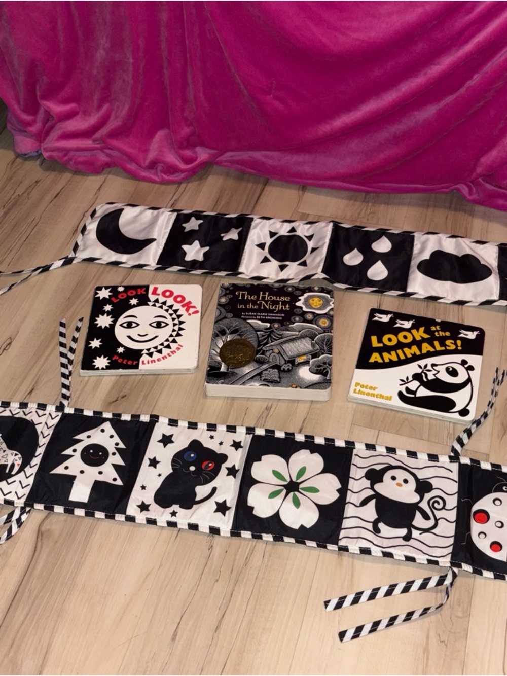 Black & White Baby High-Contrast Sensory Play Mats with Ties and three books